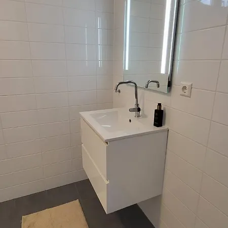 Kopwest 8 Personen Bed & Breakfast Purmerend